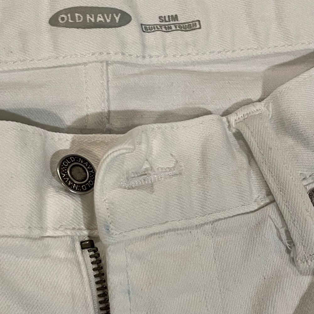 Old Navy Men’s White Slim Fit Jeans - Picture 2 of 9